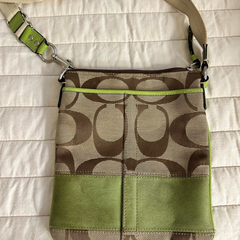 Coach Green and Pink Crossbody Bags Signature Collection - Picture 9 of 15